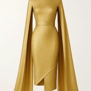Vestido Dourado com Capa Dramática